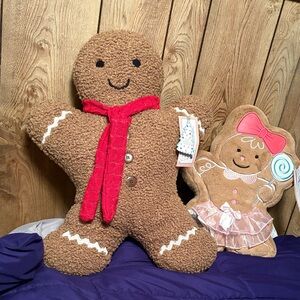 NWT Cupcakes & Cashmere Large Plush Gingerbread Man!